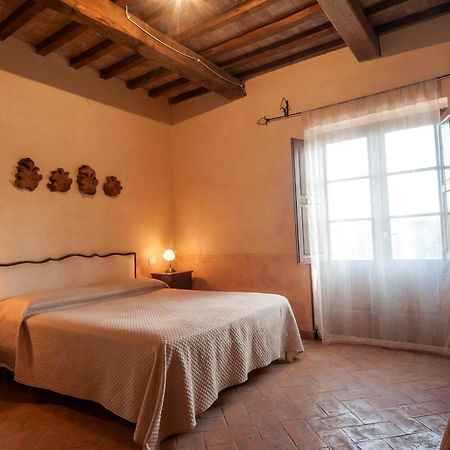 Agriturismo Tenuta Roccaccia ปีติญาโน ภายนอก รูปภาพ