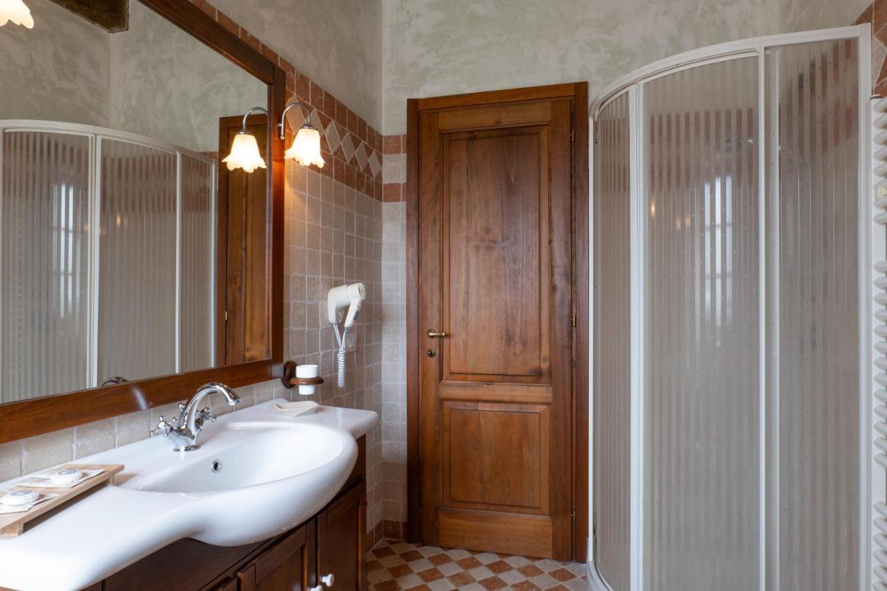 Agriturismo Tenuta Roccaccia ปีติญาโน ภายนอก รูปภาพ