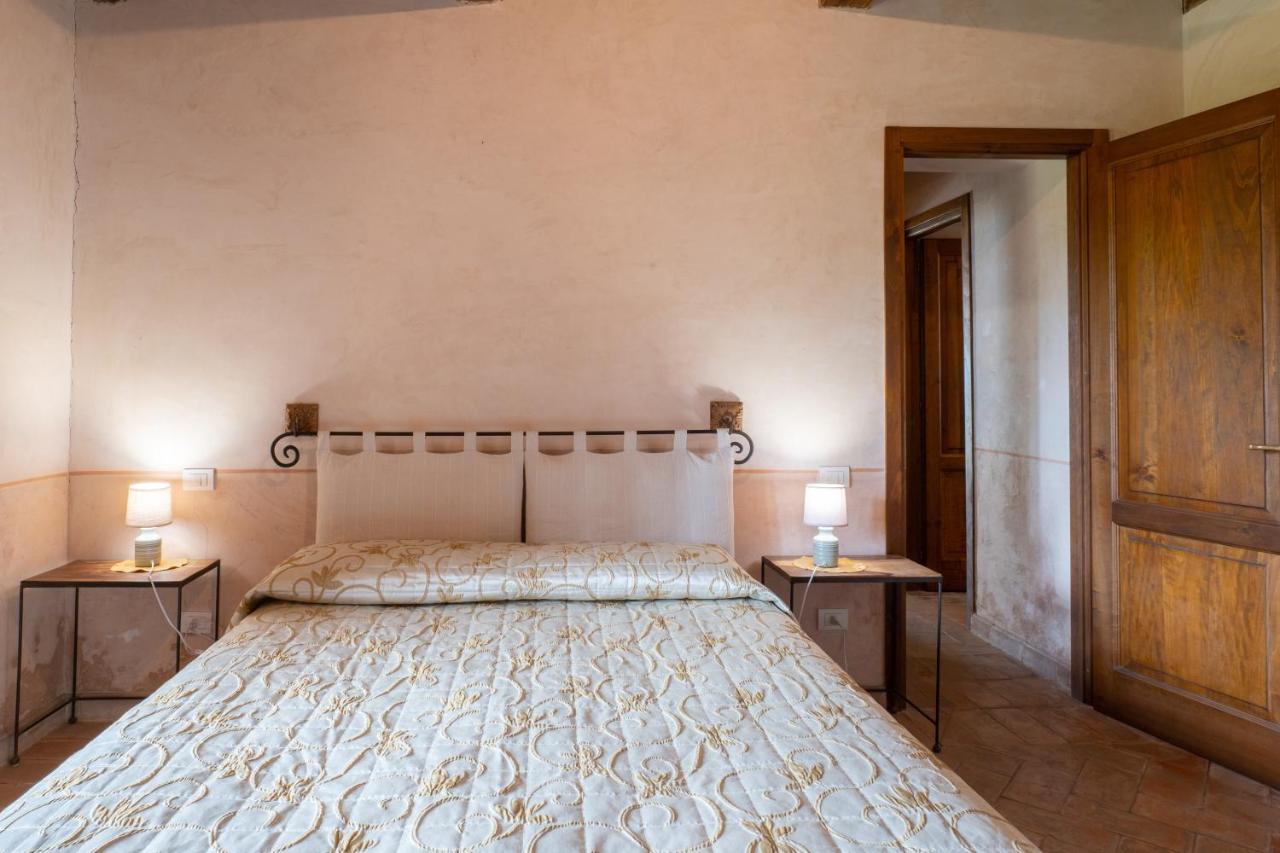 Agriturismo Tenuta Roccaccia ปีติญาโน ภายนอก รูปภาพ