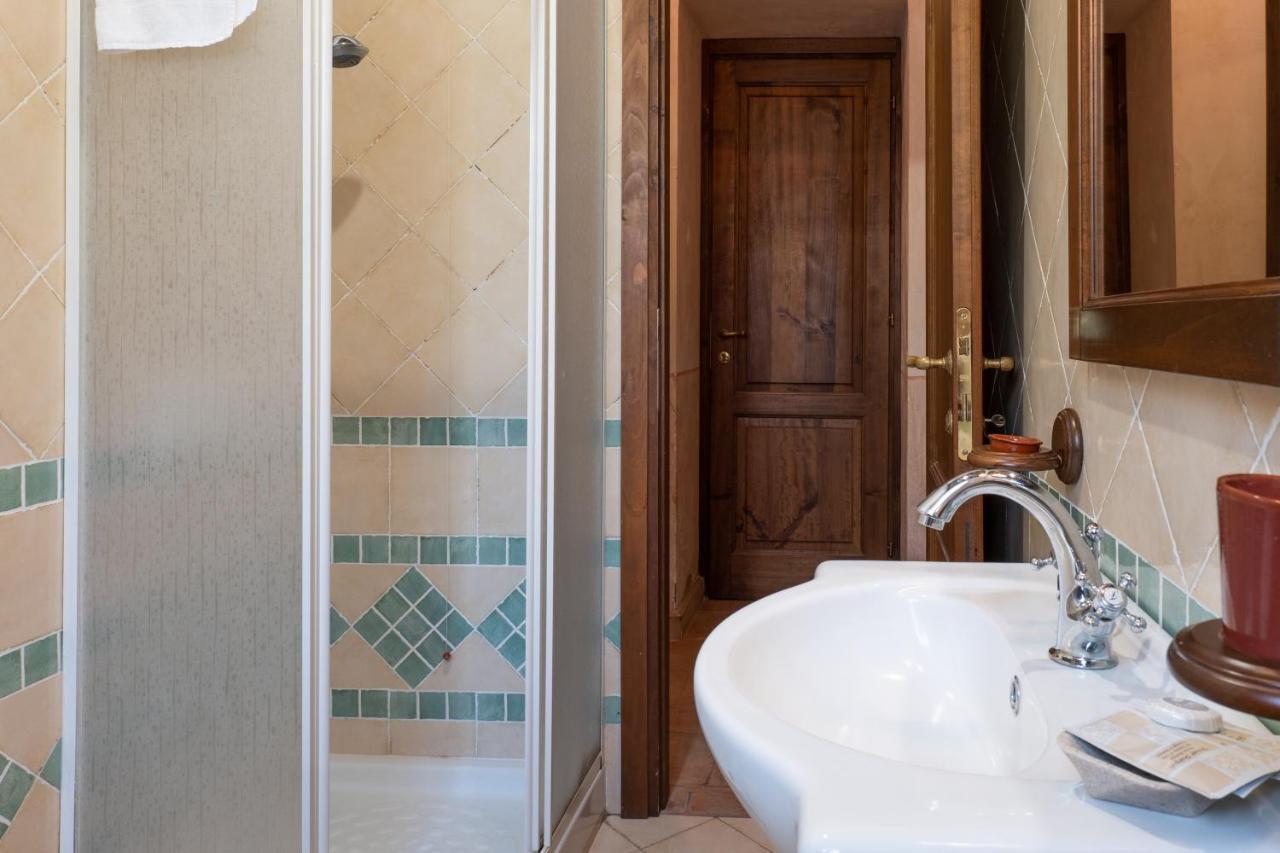 Agriturismo Tenuta Roccaccia ปีติญาโน ภายนอก รูปภาพ