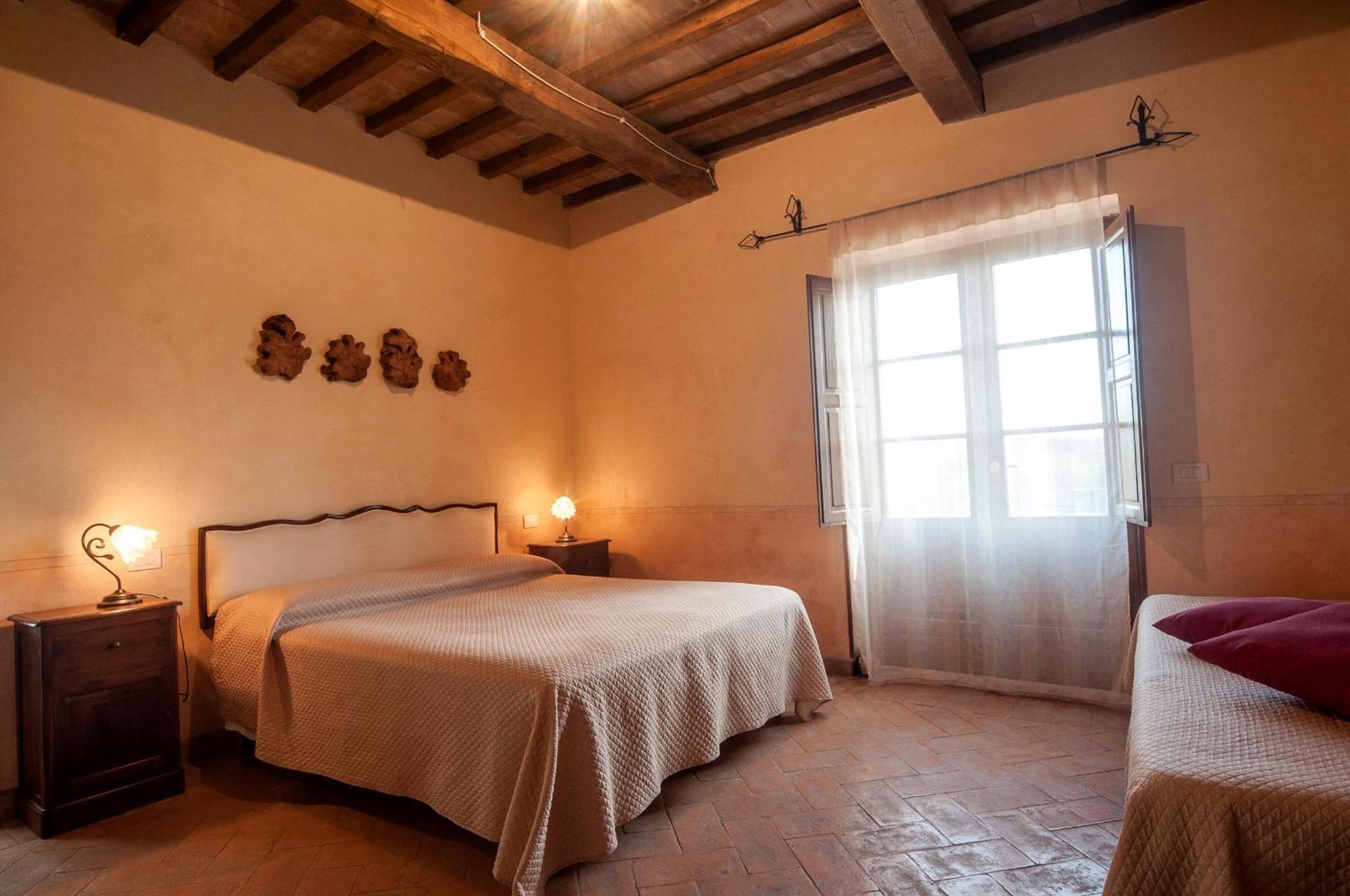 Agriturismo Tenuta Roccaccia ปีติญาโน ภายนอก รูปภาพ
