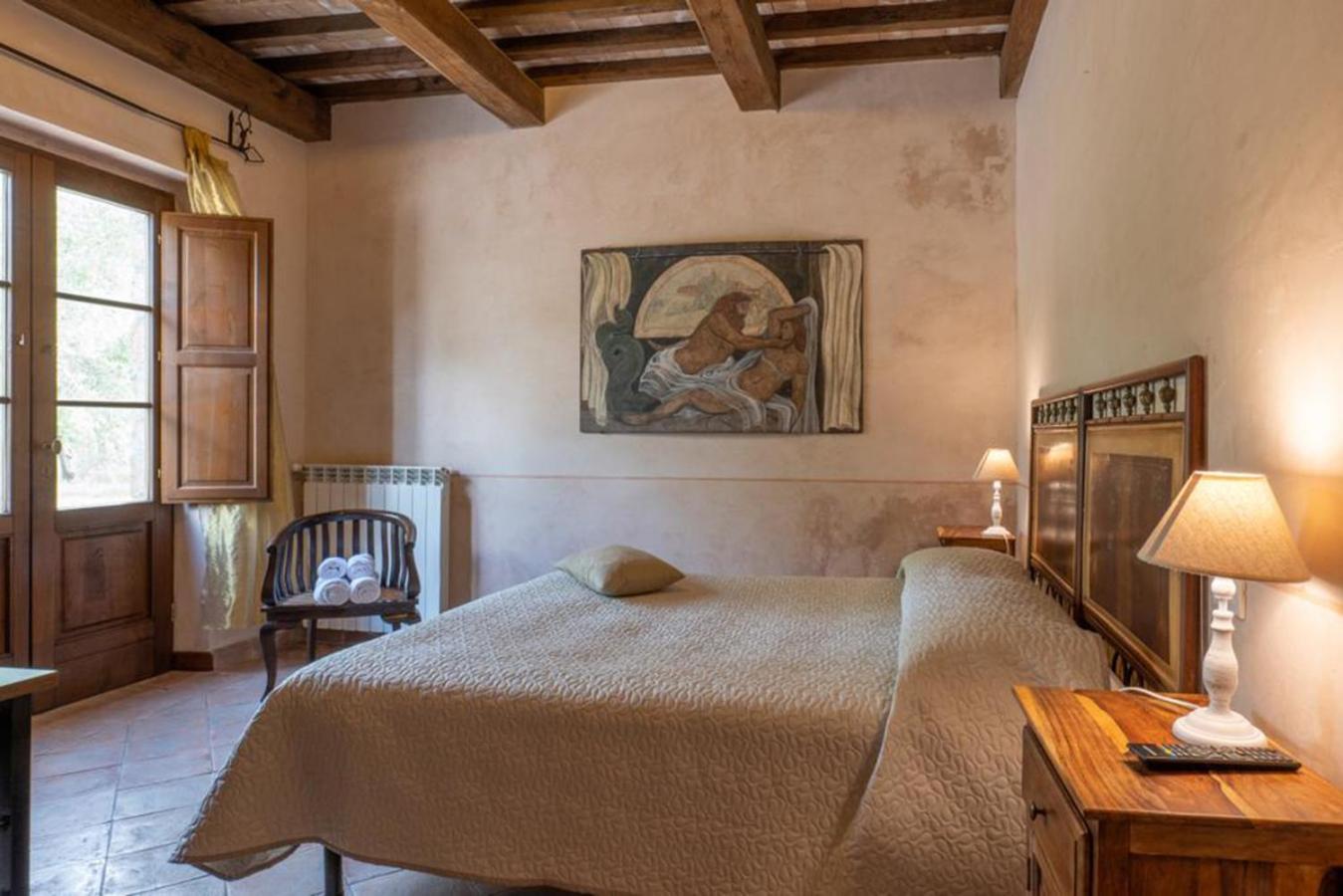 Agriturismo Tenuta Roccaccia ปีติญาโน ภายนอก รูปภาพ